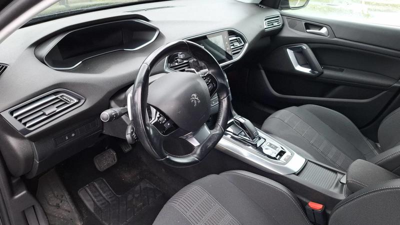 Peugeot 308 II 1.5 BlueHDi 130 Eat8 Allure Business - Automatique