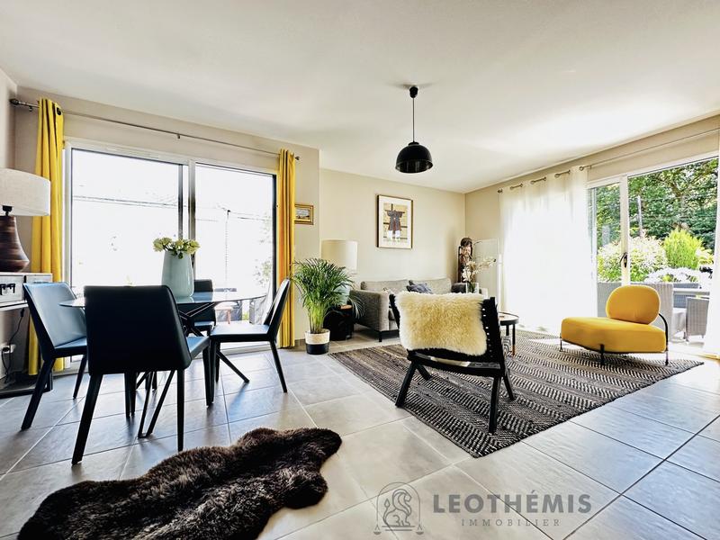 Maison contemporaine - 99 m² - 5 pièces