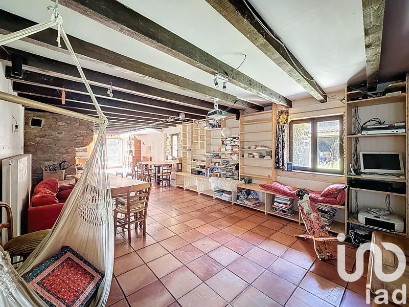 Maison - 214 m² - 7 pièces