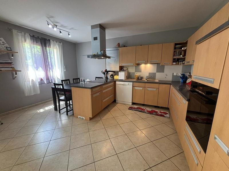 Maison - 157 m² - 6 pièces