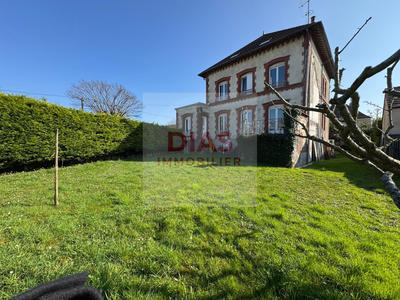 Maison - 245 m² - 1 pièce
