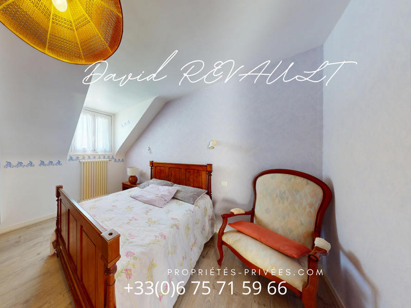 Maison - 210 m² - 8 pièces