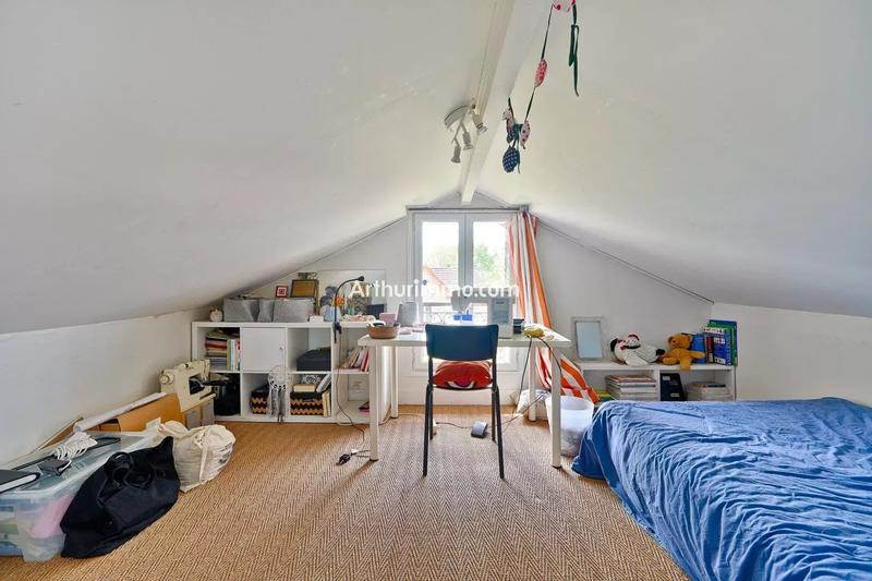 Maison - 97 m² - 5 pièces