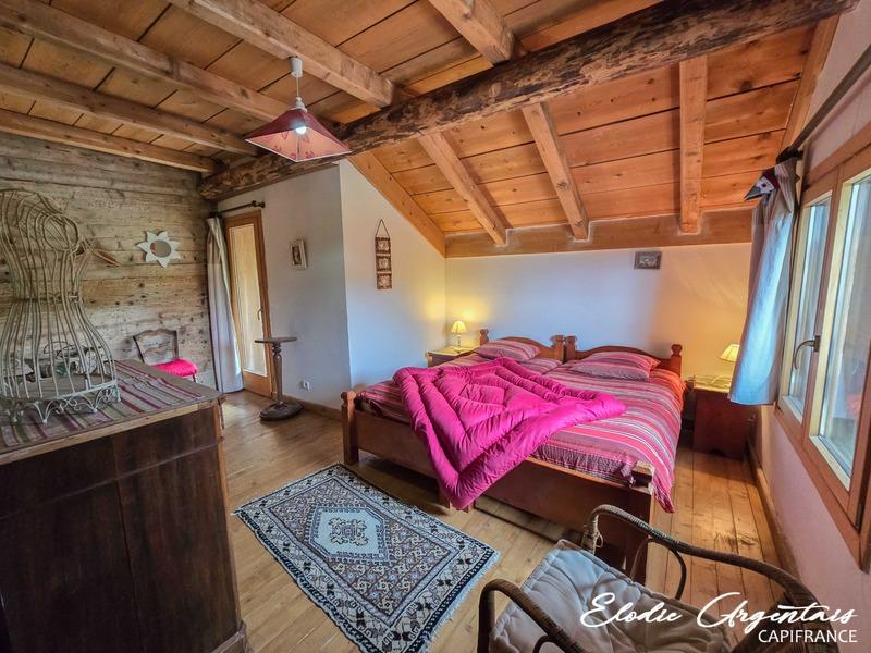 Châlet - 206 m² - 8 pièces