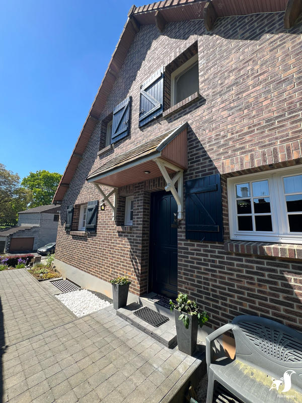 Maison - 140 m² - 9 pièces