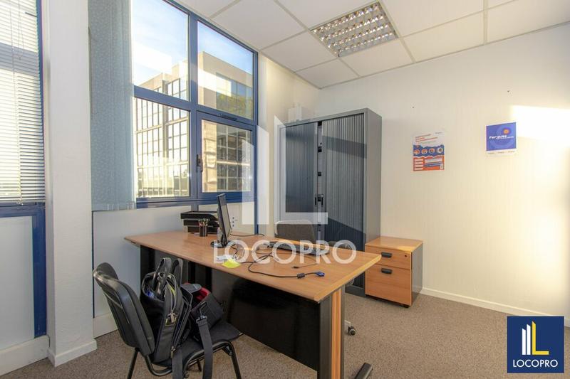 Bureau - 183 m²