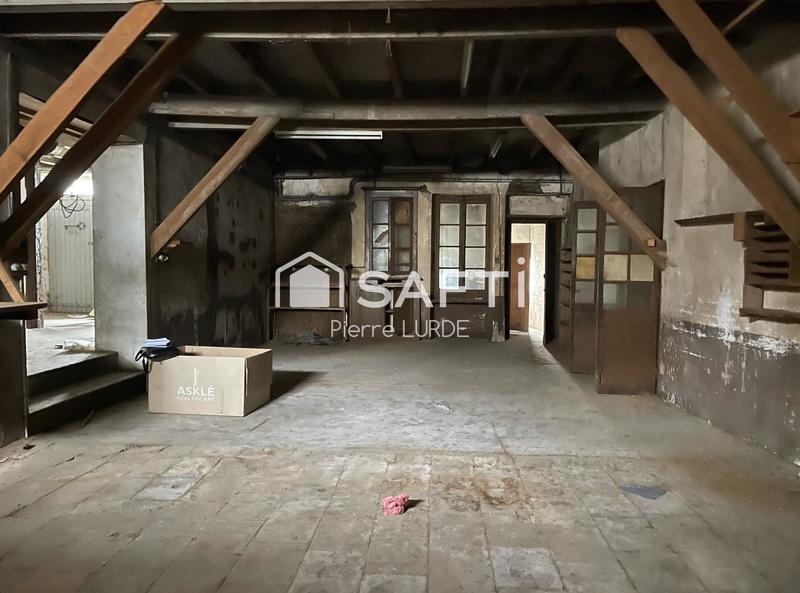 Maison de village - 284 m² - 7 pièces