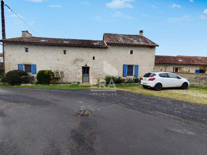 Maison - 284 m² - 10 pièces