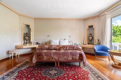 Propriété - 491 m² - 10 pièces