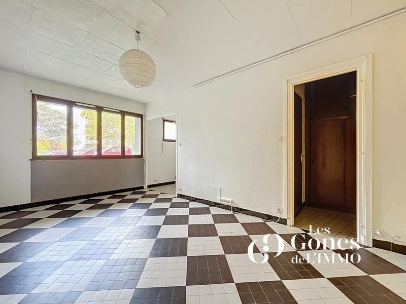 Studio - 25 m² - 1 pièce