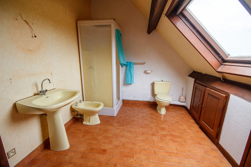 Maison - 305 m² - 10 pièces