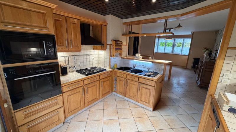 Maison - 105 m² - 7 pièces