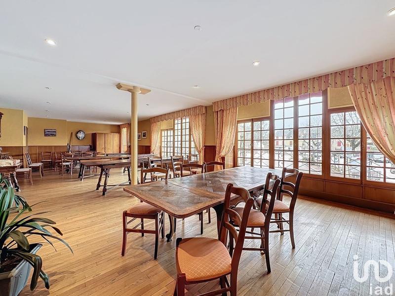 Local commercial - 758 m²