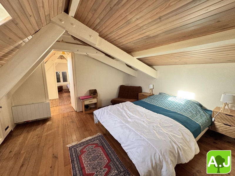 Maison ancienne - 137 m² - 7 pièces