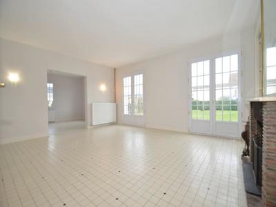 Propriété - 176 m² - 6 pièces