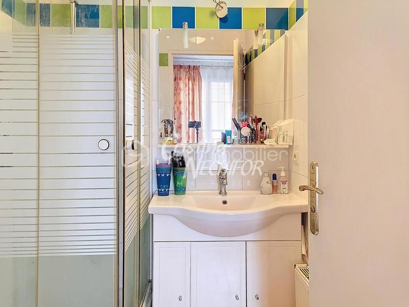 Maison - 98 m² - 5 pièces