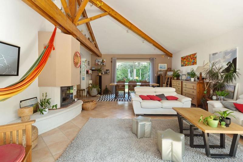 Maison - 224 m² - 7 pièces