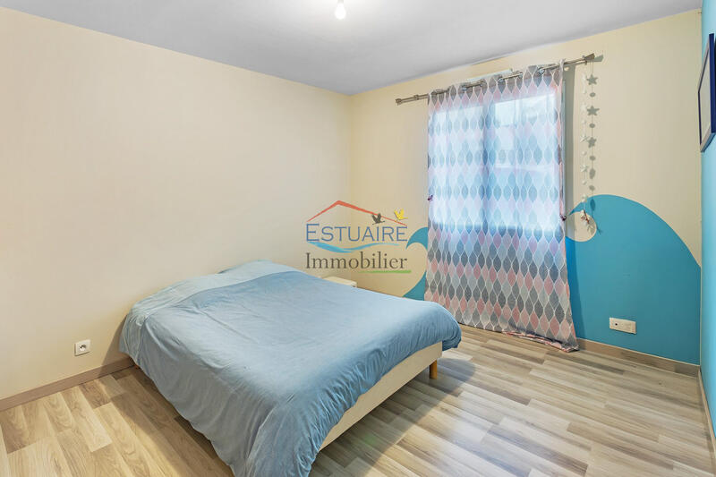 Maison traditionnelle - 163 m² - 6 pièces