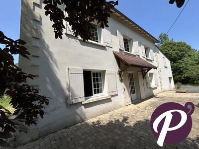 Maison ancienne - 237 m² - 7 pièces