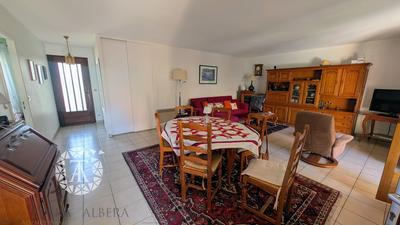 Villa - 90 m² - 4 pièces