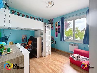 Maison traditionnelle - 85 m² - 4 pièces