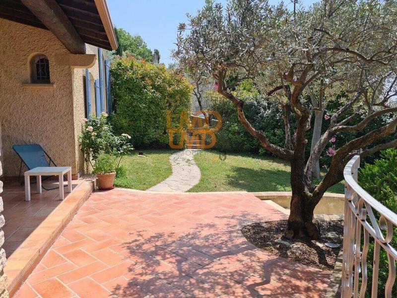 Maison - 155 m² - 7 pièces