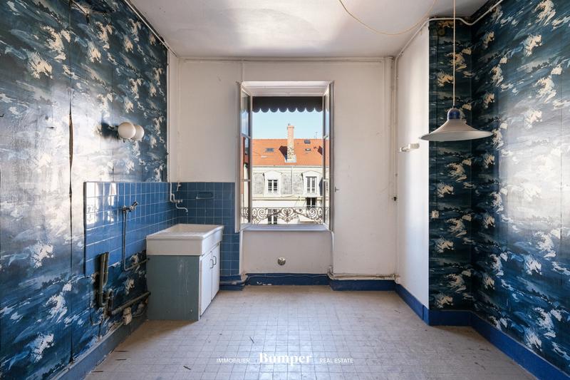 Duplex - 237 m² - 5 pièces