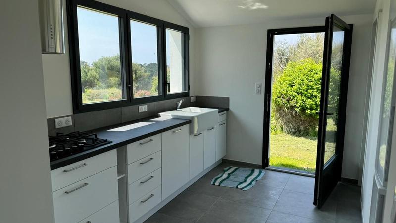 Maison - 350 m² - 21 pièces