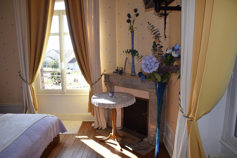 Maison bourgeoise - 255 m² - 11 pièces