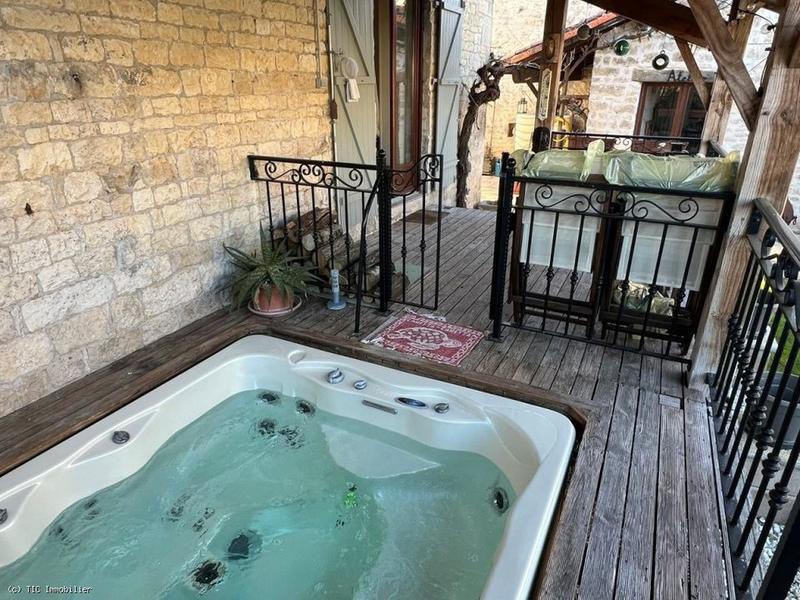 Maison de village - 120 m² - 6 pièces