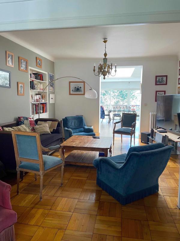 Maison - 246 m² - 10 pièces