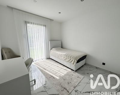 Maison - 146 m² - 5 pièces