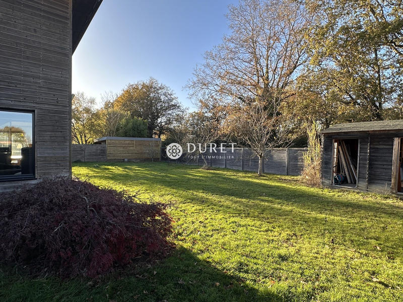 Maison contemporaine - 204 m² - 7 pièces