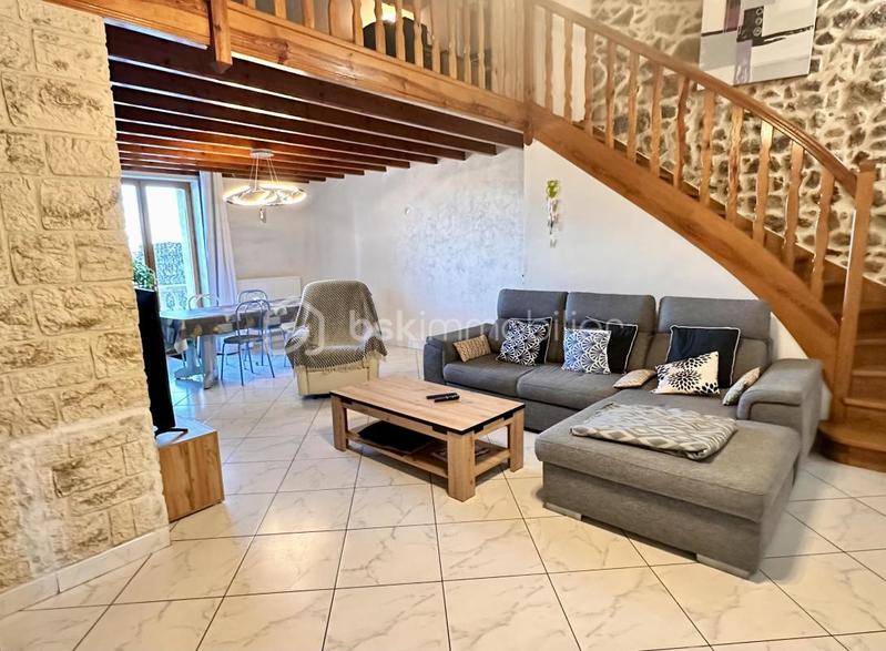 Maison en pierre - 90 m² - 4 pièces