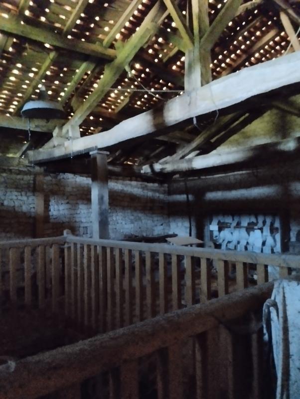 Maison ancienne - 250 m² - 2 pièces