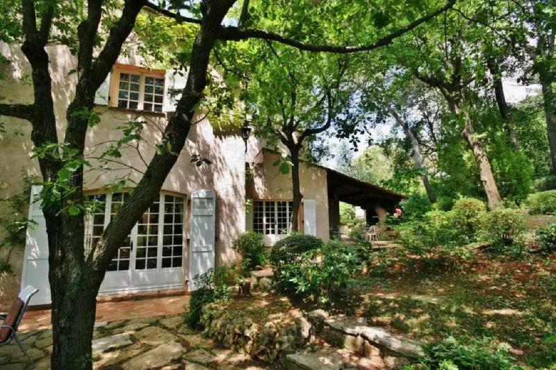 Villa - 350 m² - 8 pièces