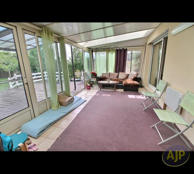 Maison - 182 m² - 7 pièces