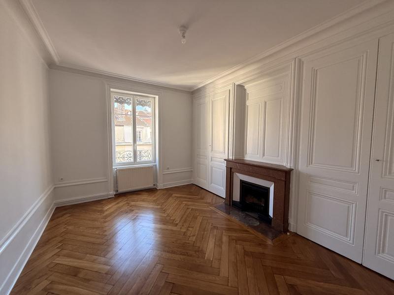Appartement - 66 m² - 2 pièces