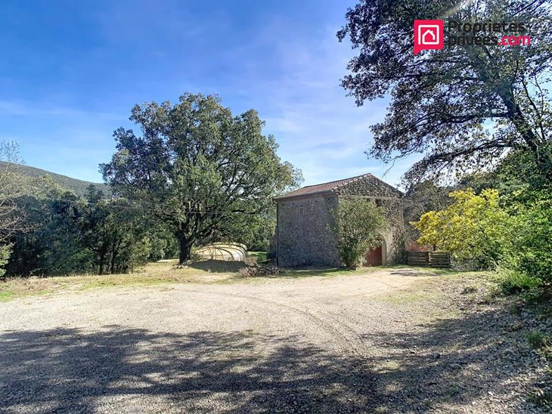 Maison - 185 m² - 10 pièces