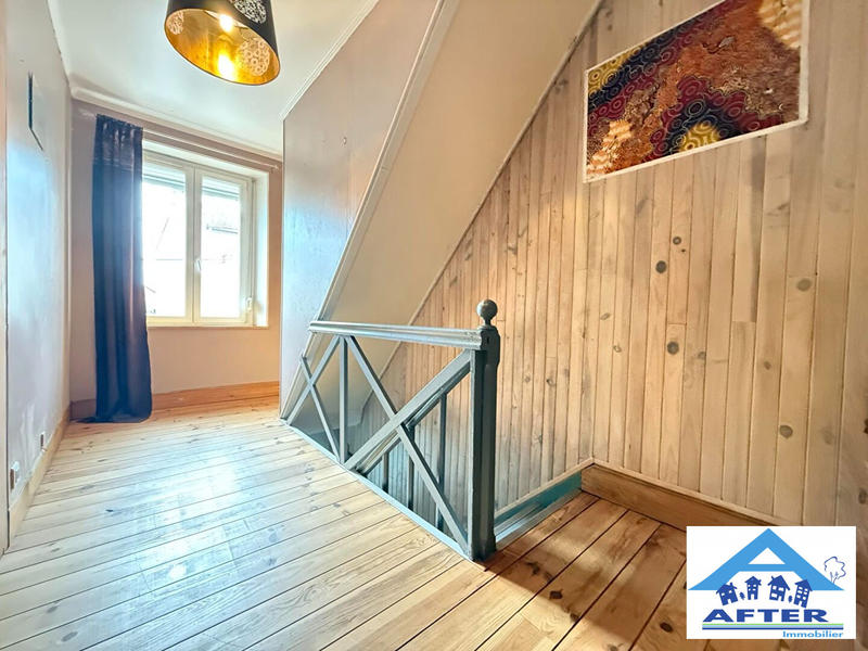 Maison - 217 m² - 7 pièces