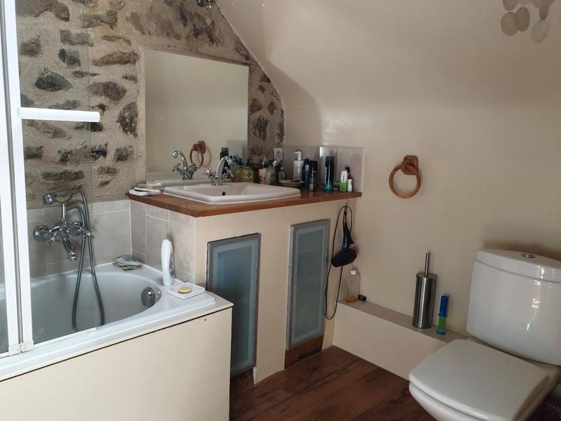 Maison - 240 m² - 9 pièces