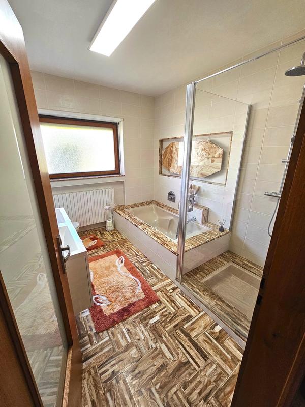 Maison - 166 m² - 8 pièces