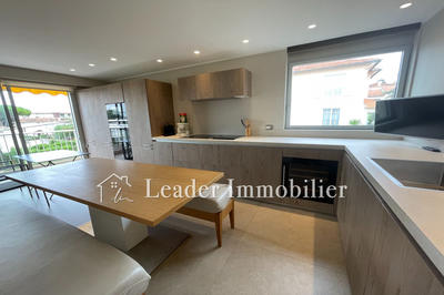 Appartement - 84 m² - 3 pièces