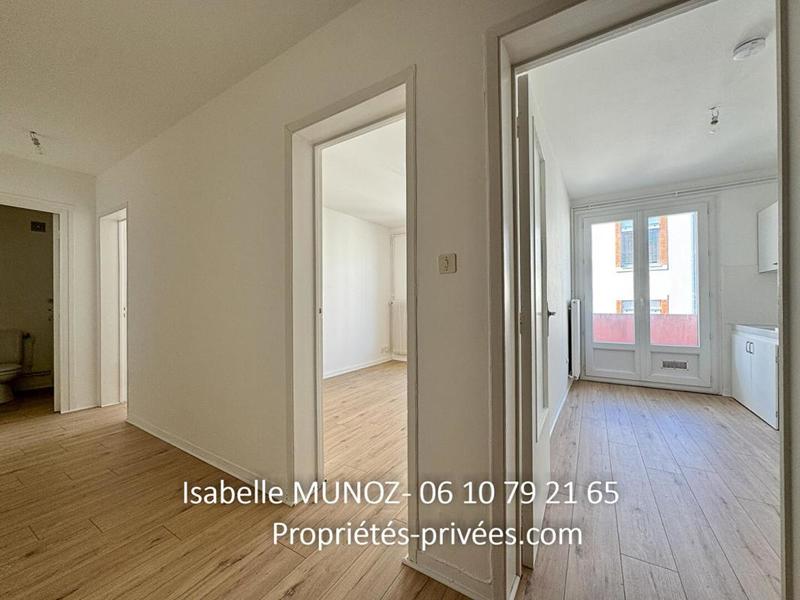 Immeuble - 60 m² - 3 pièces