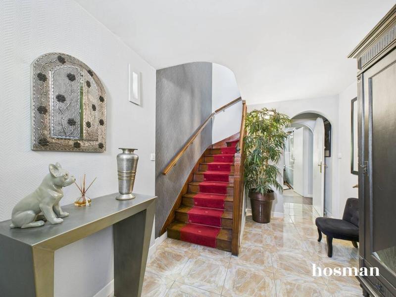 Maison - 170 m² - 6 pièces