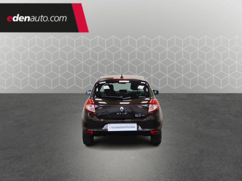 Renault Clio III dCi 90 eco2 Sl XV de France