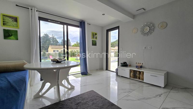 Villa - 188 m² - 6 pièces