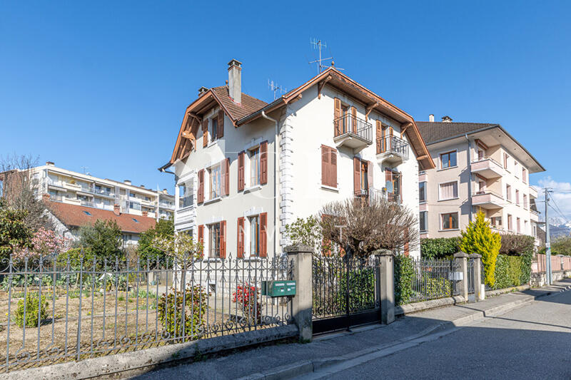 Appartement - 103 m² - 4 pièces