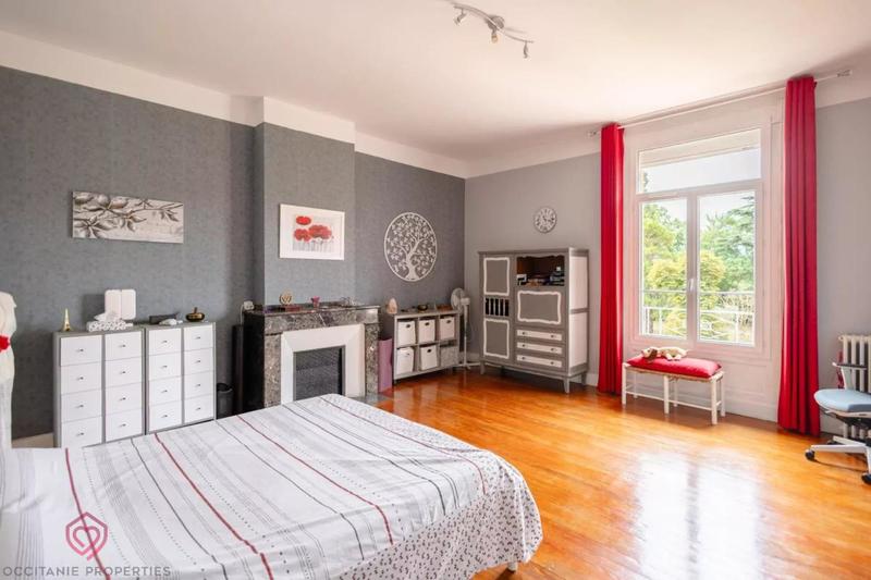 Maison de maîtres - 530 m² - 19 pièces