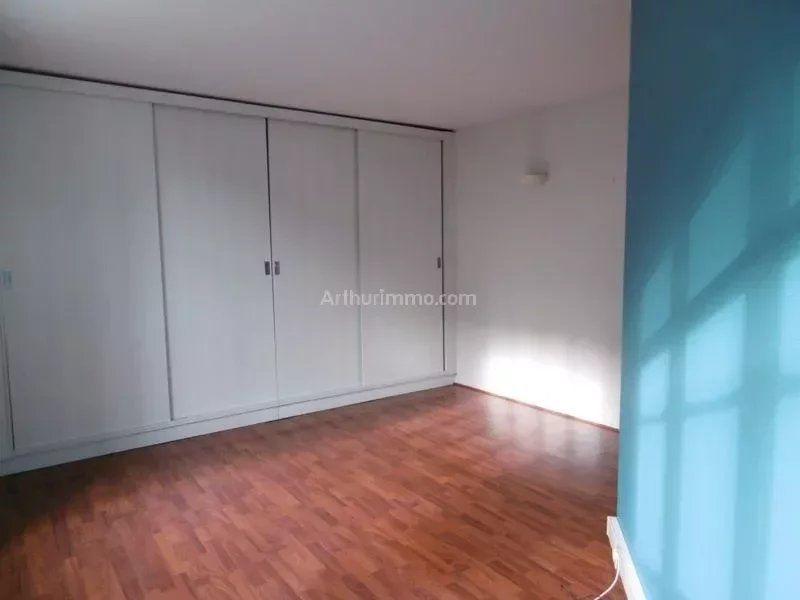 Maison - 212 m² - 8 pièces